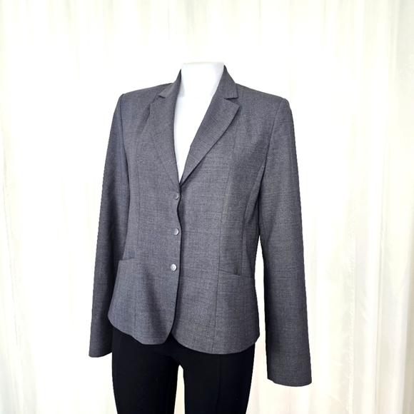 Elie Tahari Jackets & Blazers - Elie Tahari snap button two-tone gray wool blazer size 8